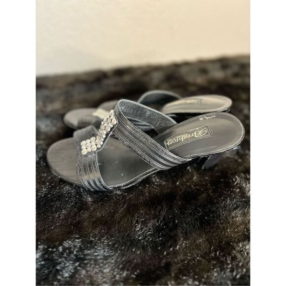 Brighton Black Leather "Resort" Sandal Slides 9 Leather Soles - Picture 6 of 8